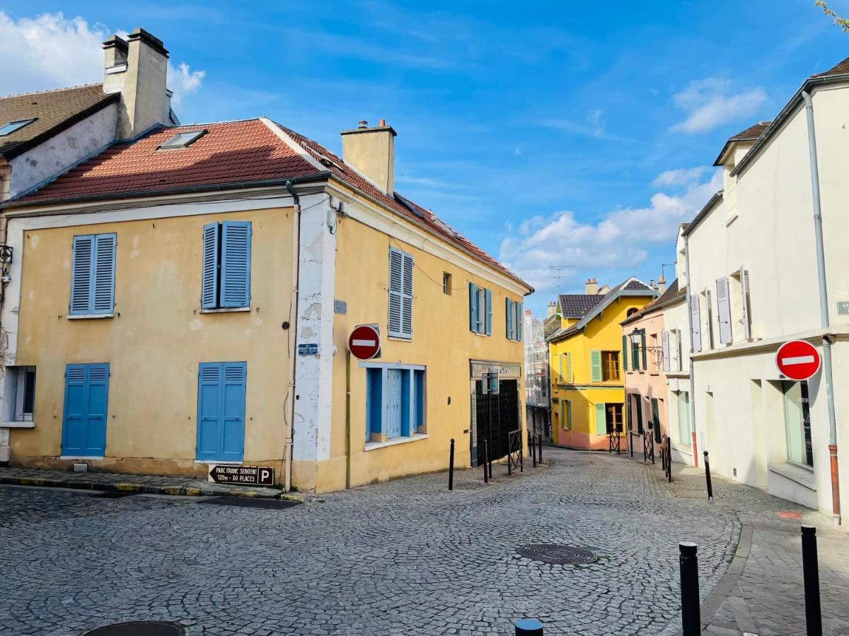 Studio Au Vieux Marly-Le-Roi - Bien Equipe - Matelas De Qualite - 7Min Du Train Vers Paris 외부 사진