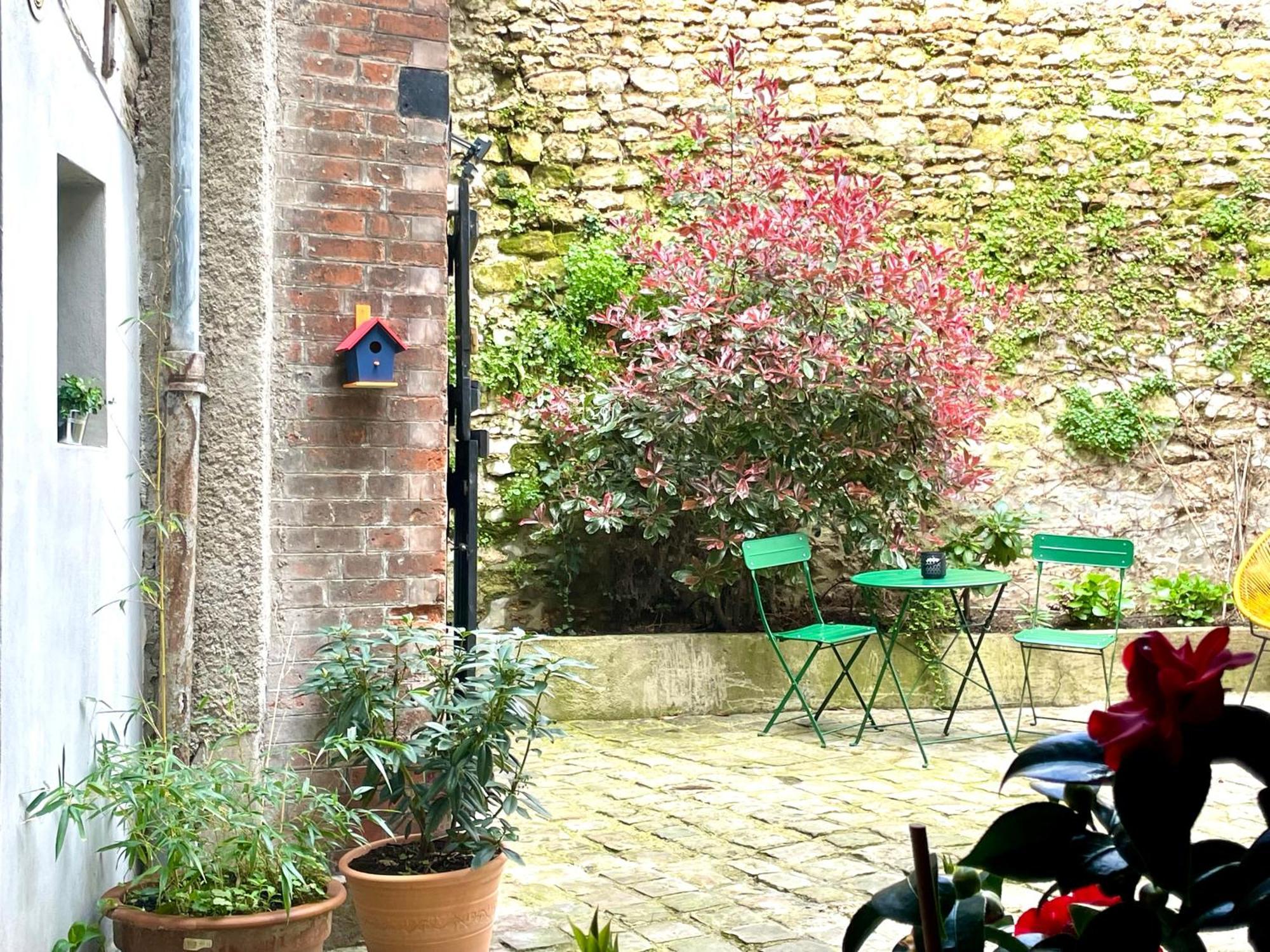 Studio Au Vieux Marly-Le-Roi - Bien Equipe - Matelas De Qualite - 7Min Du Train Vers Paris 외부 사진