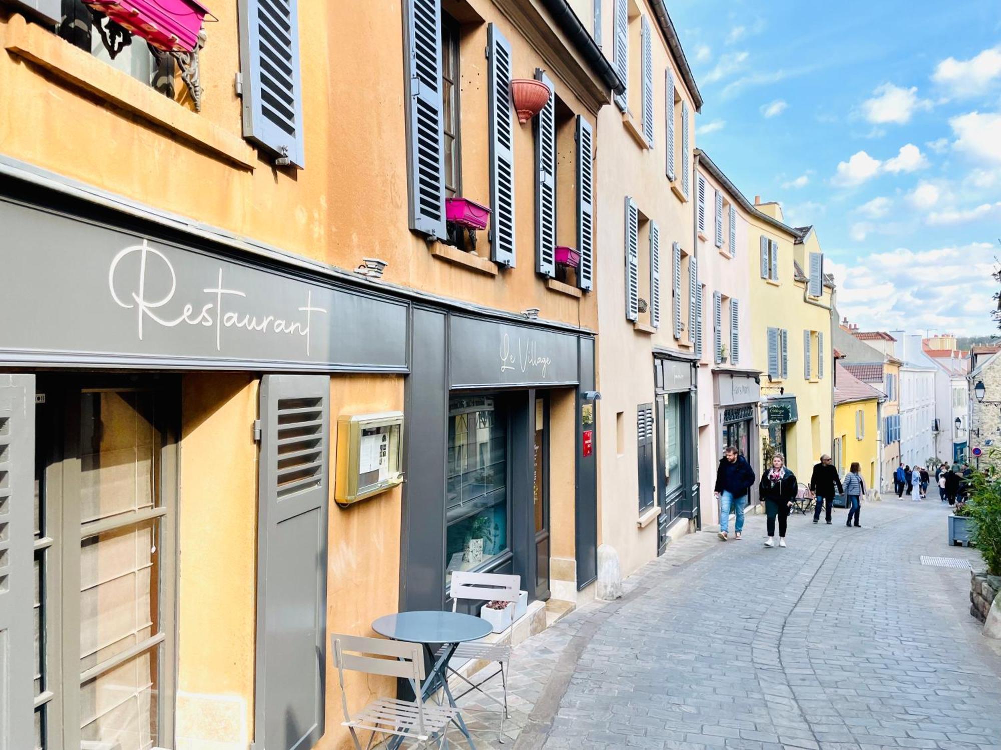 Studio Au Vieux Marly-Le-Roi - Bien Equipe - Matelas De Qualite - 7Min Du Train Vers Paris 외부 사진